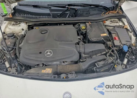 2016 Mercedes-Benz Cla 250 4Matic z USA, uszkodzony, nr VIN WDDSJ4GB6GN375771